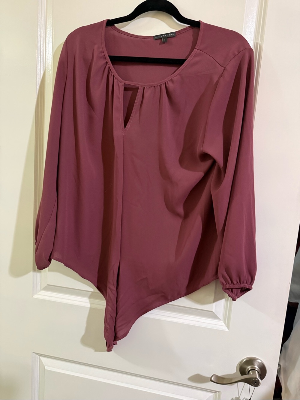 West Kei Mauve Asymmetric Keyhole Blouse